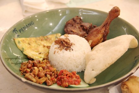 Little Penang Puri Indah Mall : Nasi Lemak Malaysia