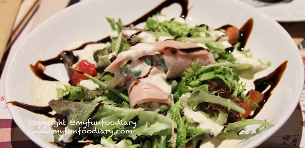 Pizza e Birra Central Park Mall : Healthy Salad & Oreo Shake