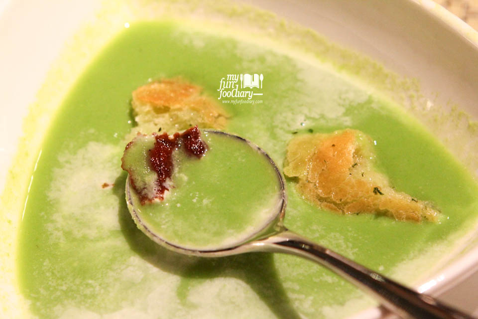 Country Peas Soup with Crispy Pancetta