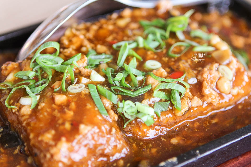 Hot Plate Tofu with Preserved Cai Xin and Minced Pork