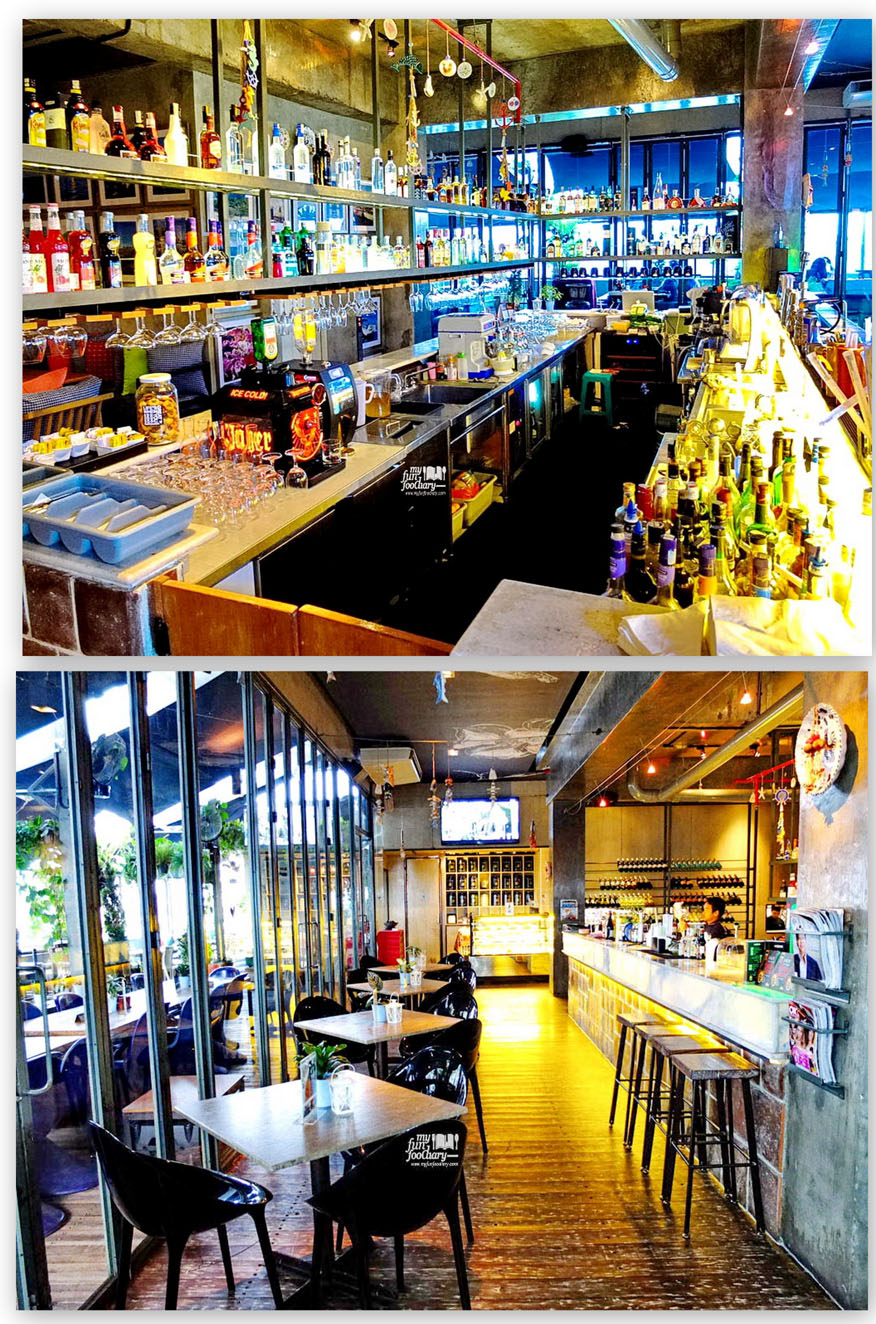 Bar Table and Indoor Area di Resto FJ on 7 Kemang