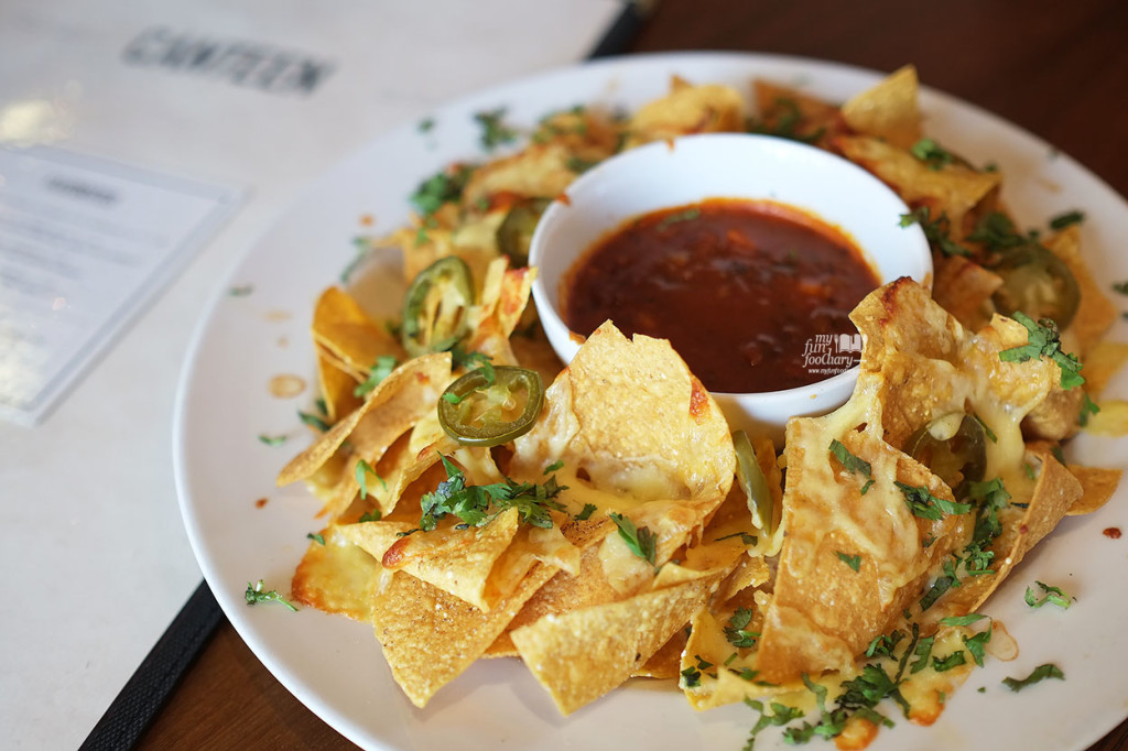 Nachos with Jalapeno and Chilli Con Carne at Canteen Pacific Place by Myfunfoodiary