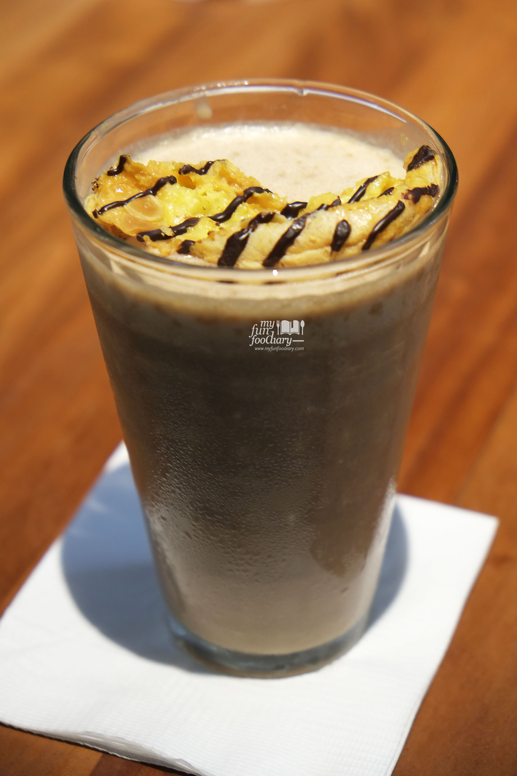 Peanut Butter Brittle Smoothie at Dill Gourmet by Myfunfoodiary