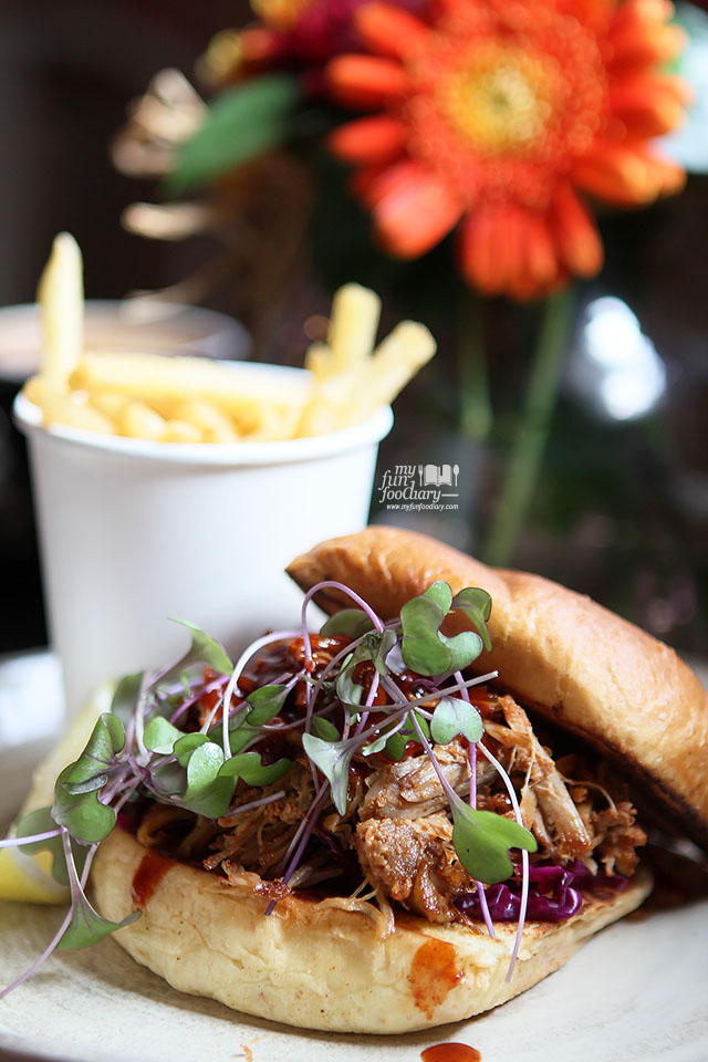Pulled Pork at Two Hands Full Coffee by Myfunfoodiary