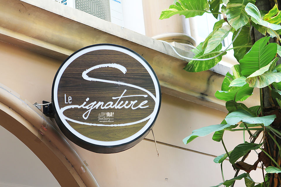 Sign at Le Signature PIK by Myfunfoodiary