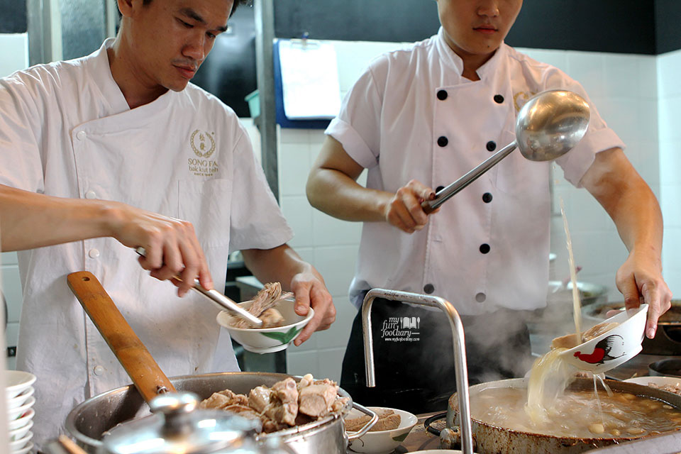 Preparation in the Kitchen at Song Fa Bak Kut Teh Jakarta by Myfunfoodiary 04