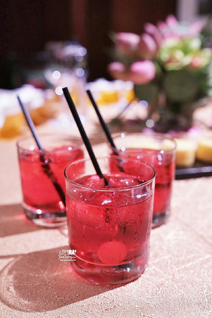 Strawberry Drink at Mandarin Oriental Jakarta by Myfunfoodiary