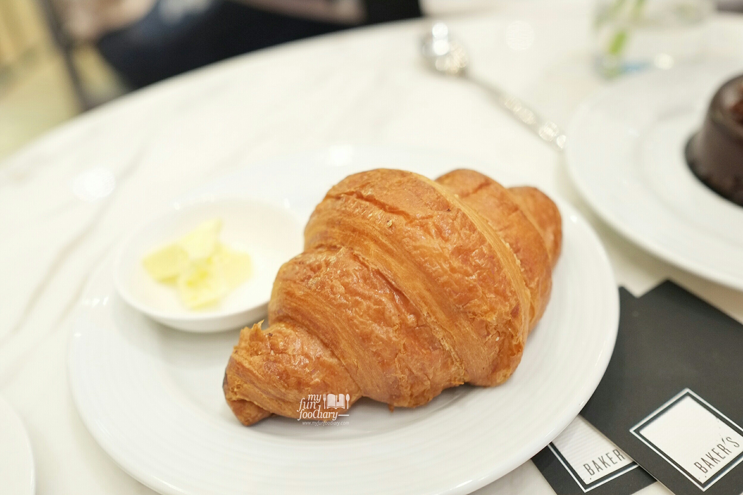 Butter Croissant at Baker's Gallery KoKas by Myfunfoodiary 01