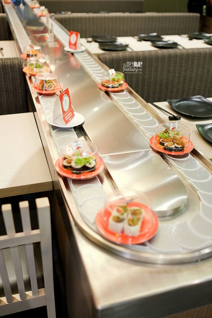 Conveyer Belt at Suntiang Restaurant by Myfunfoodiary