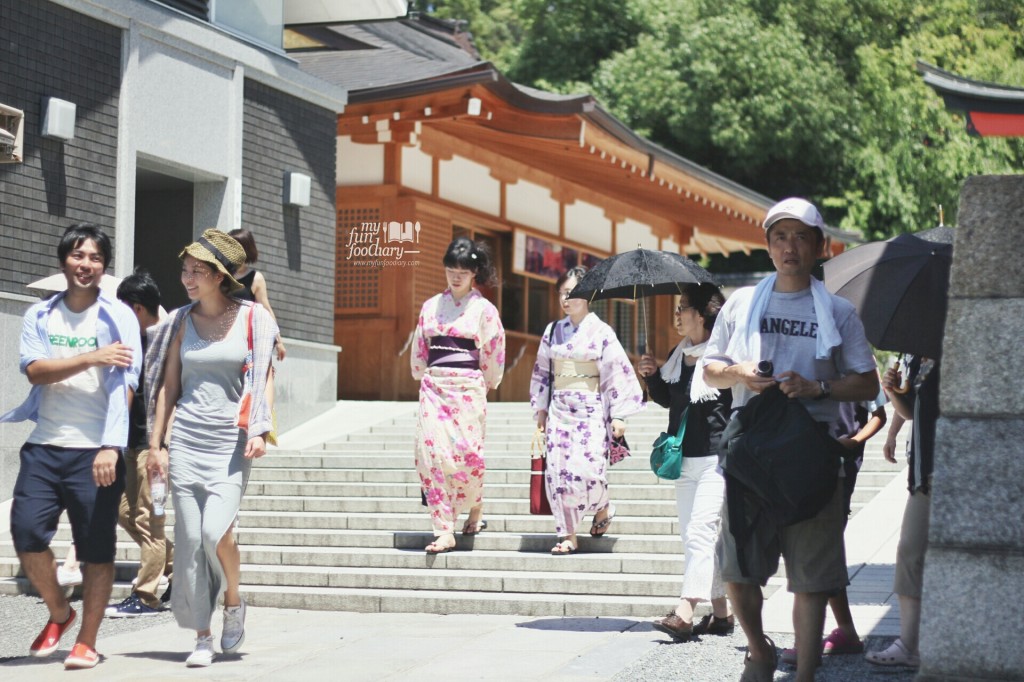 The Japanese Girls at Fushimi Inari Taisha by Myfunfoodiary