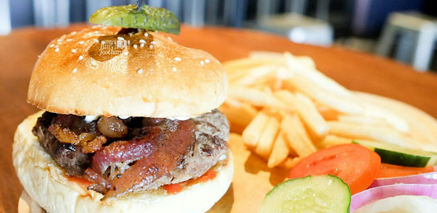[NEW SPOT] Good Food, Great Beer and Better Company at Brewerkz Jakarta