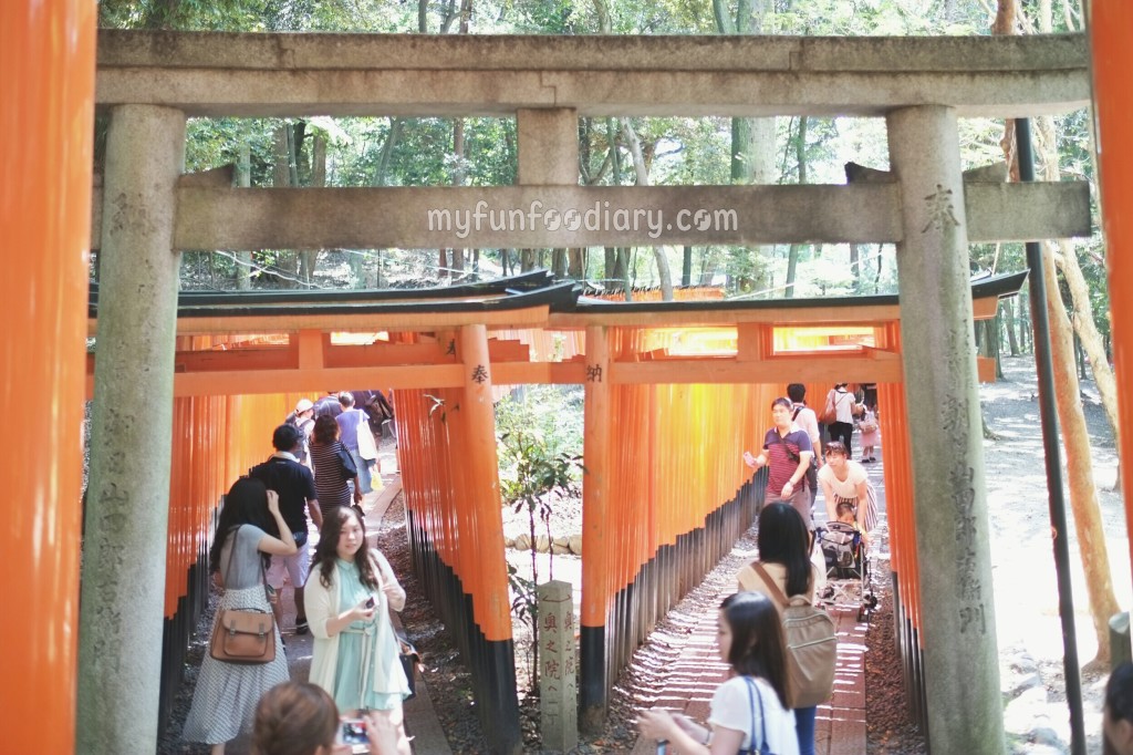 The two dense rows of torii gates of Senbon Torii