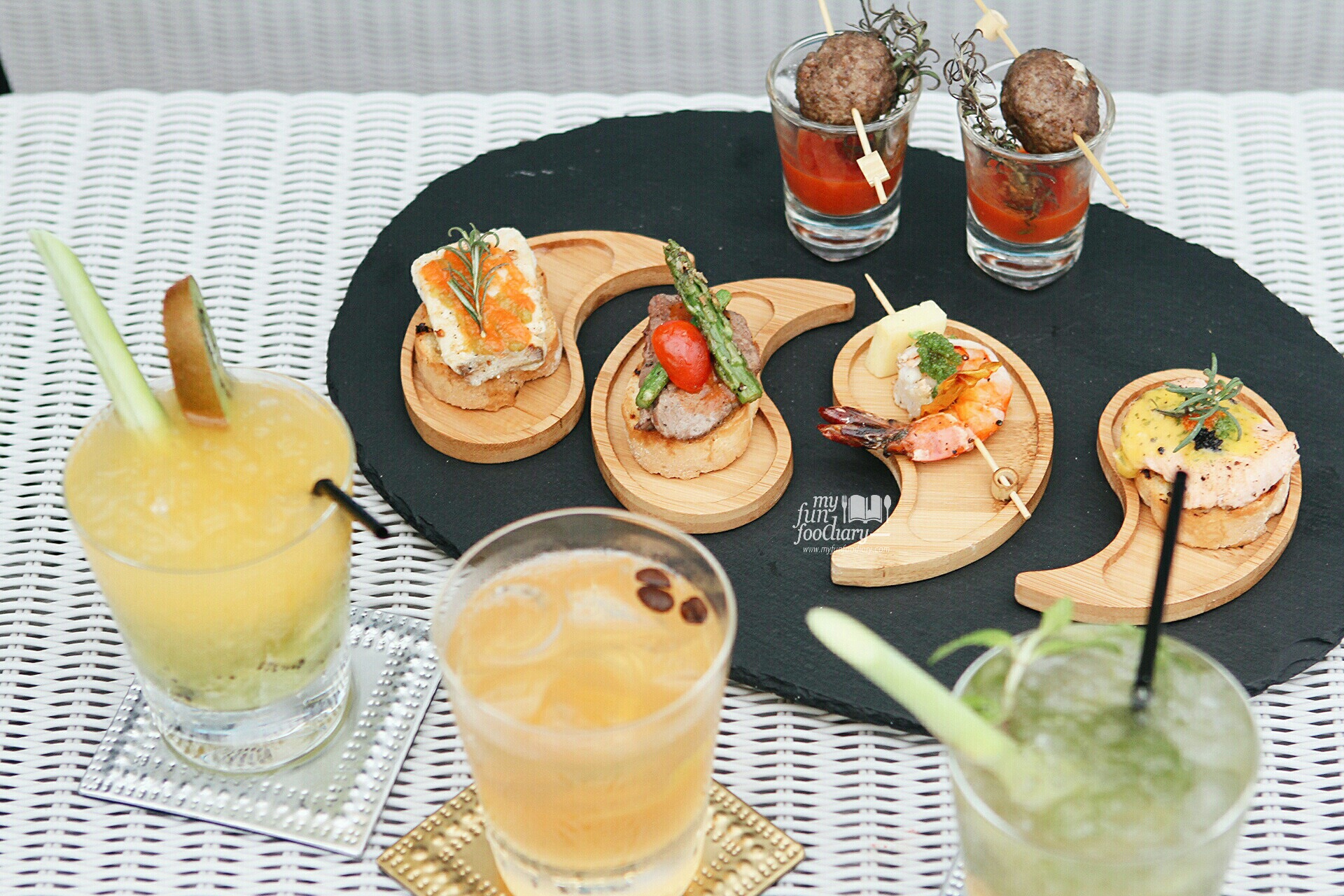 Mixed Tapas and Mocktail at 33 Degree Skybridge Lounge by Myfunfoodiary