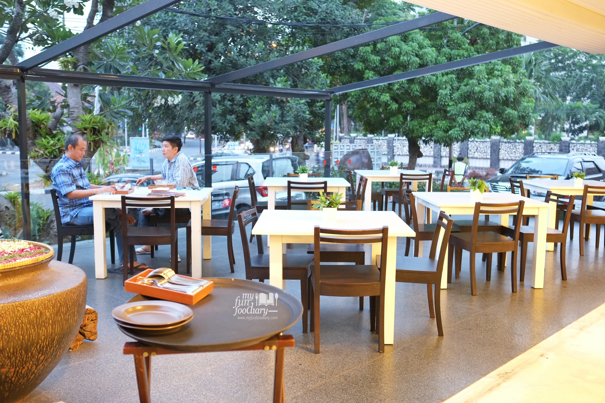 Outdoor ambience at Tesate Menteng by Myfunfoodiary
