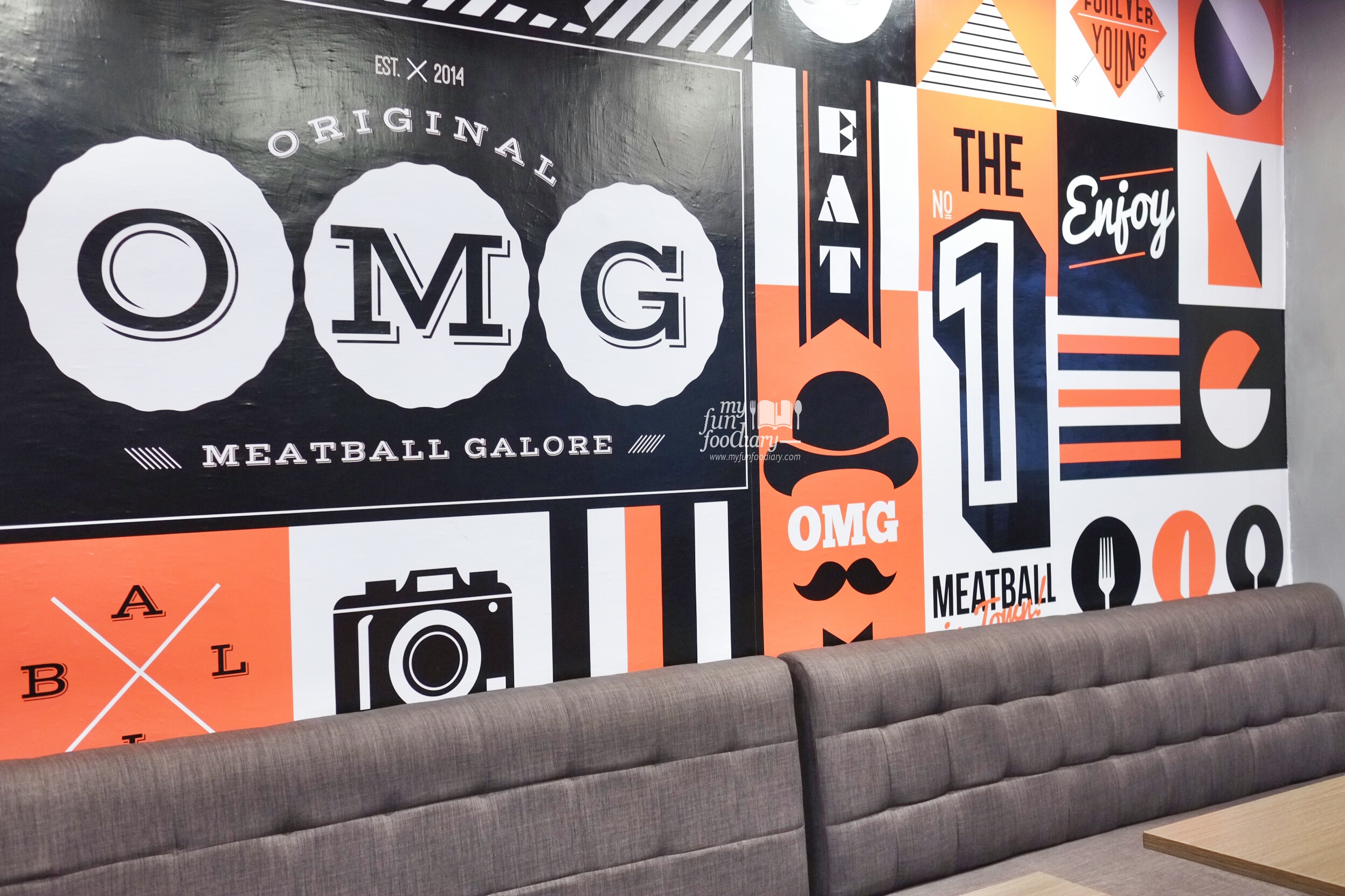 Sofa Area at OMG Meatballs by Myfunfoodiary