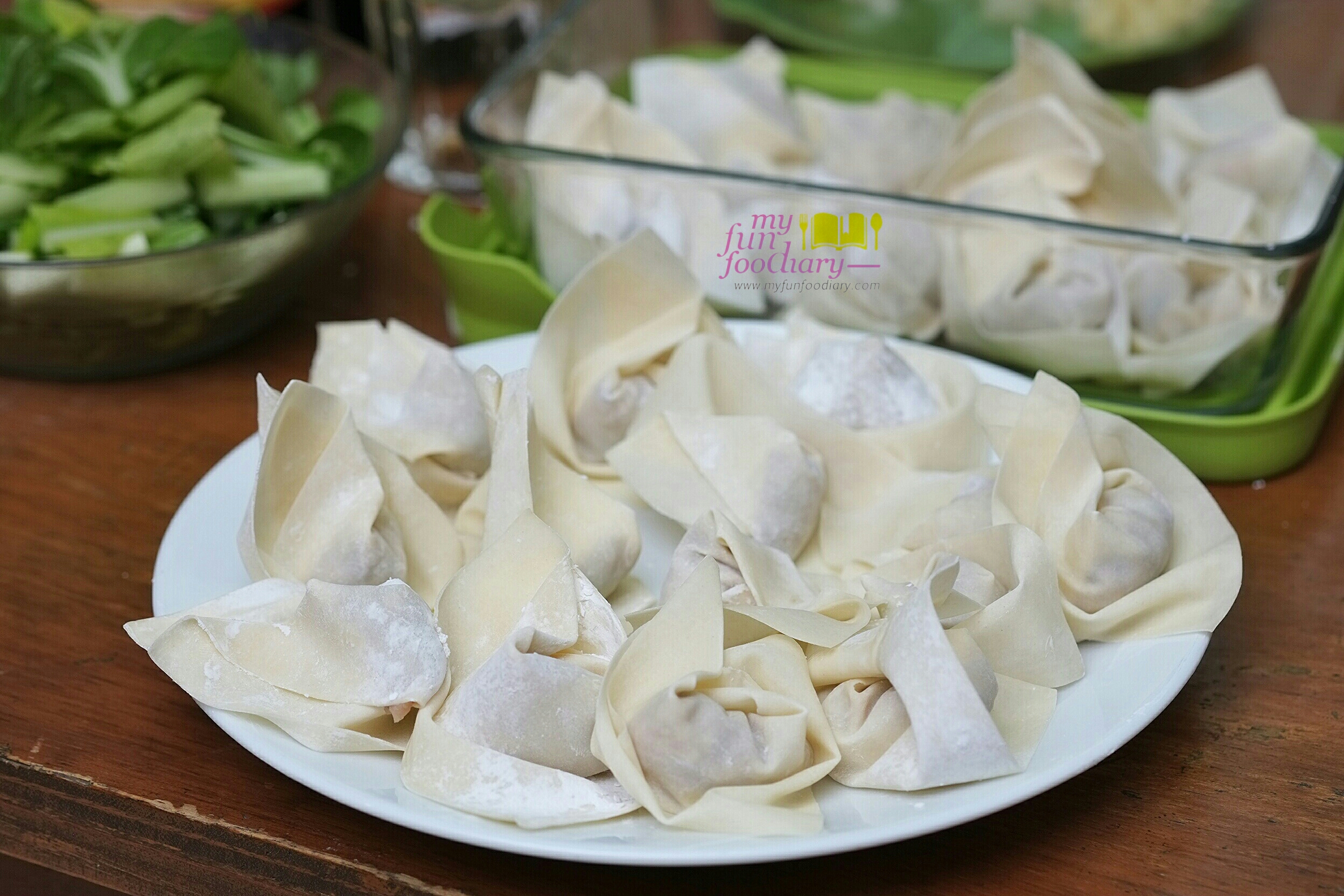 24 pieces of pork wontons by Mullie Myfunfoodiary