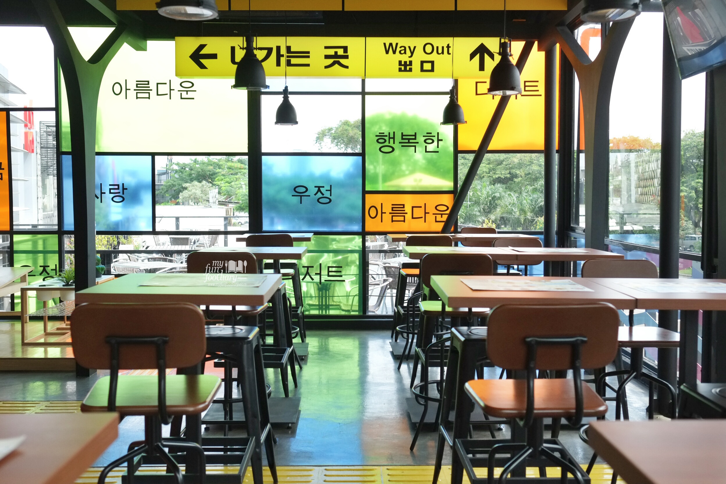 Interiors at Pat Bing Soo Korean Dessert House by Myfunfoodiary
