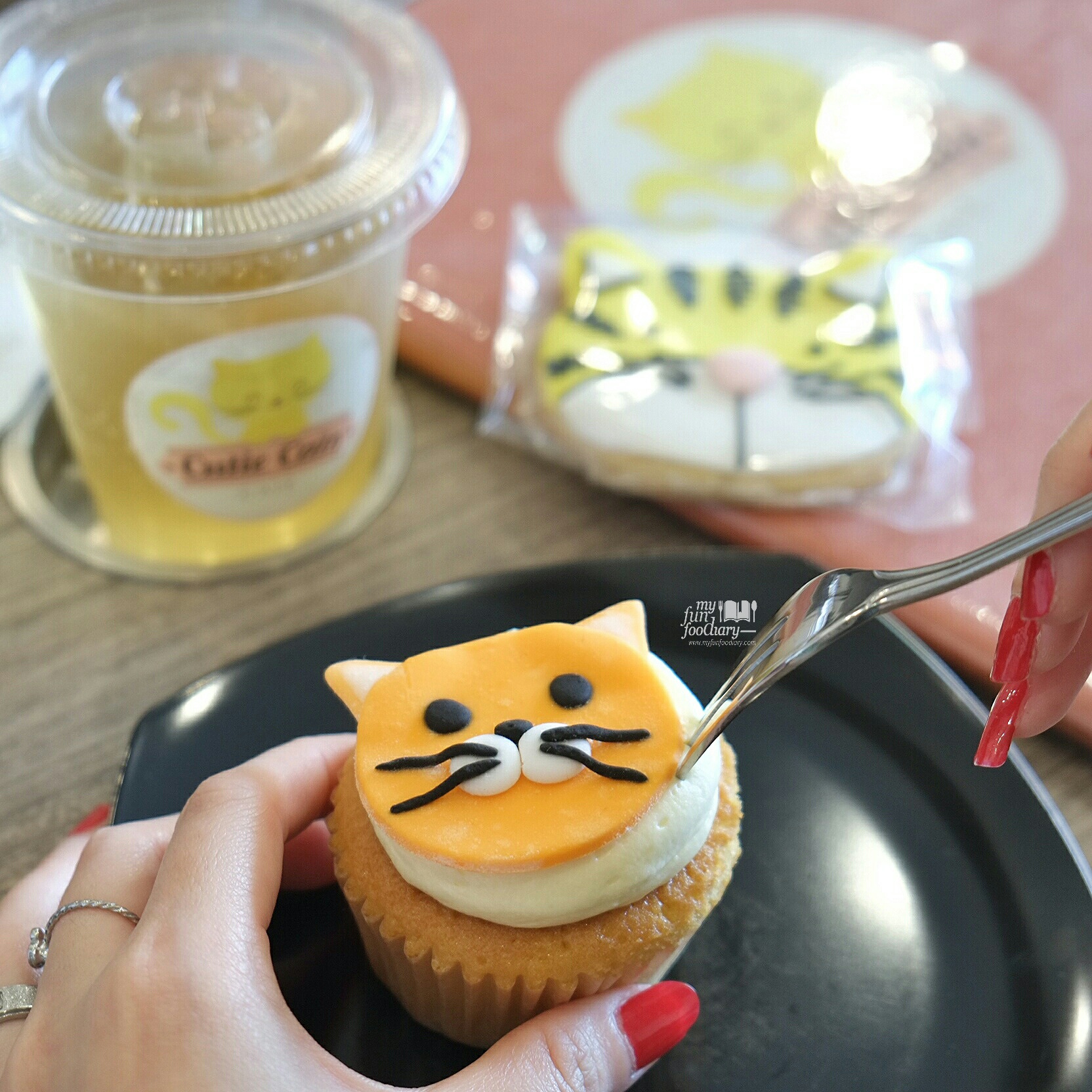 Dessert at Cutie Cats Cafe by Myfunfoodiary