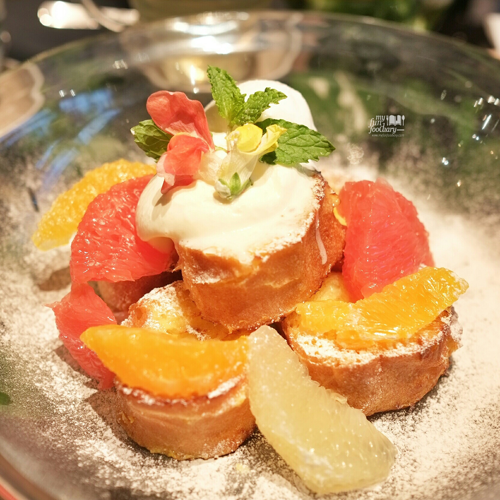 Flower French Toast at Aoyama Flower Market in Tokyo by Myfunfoodiary 01