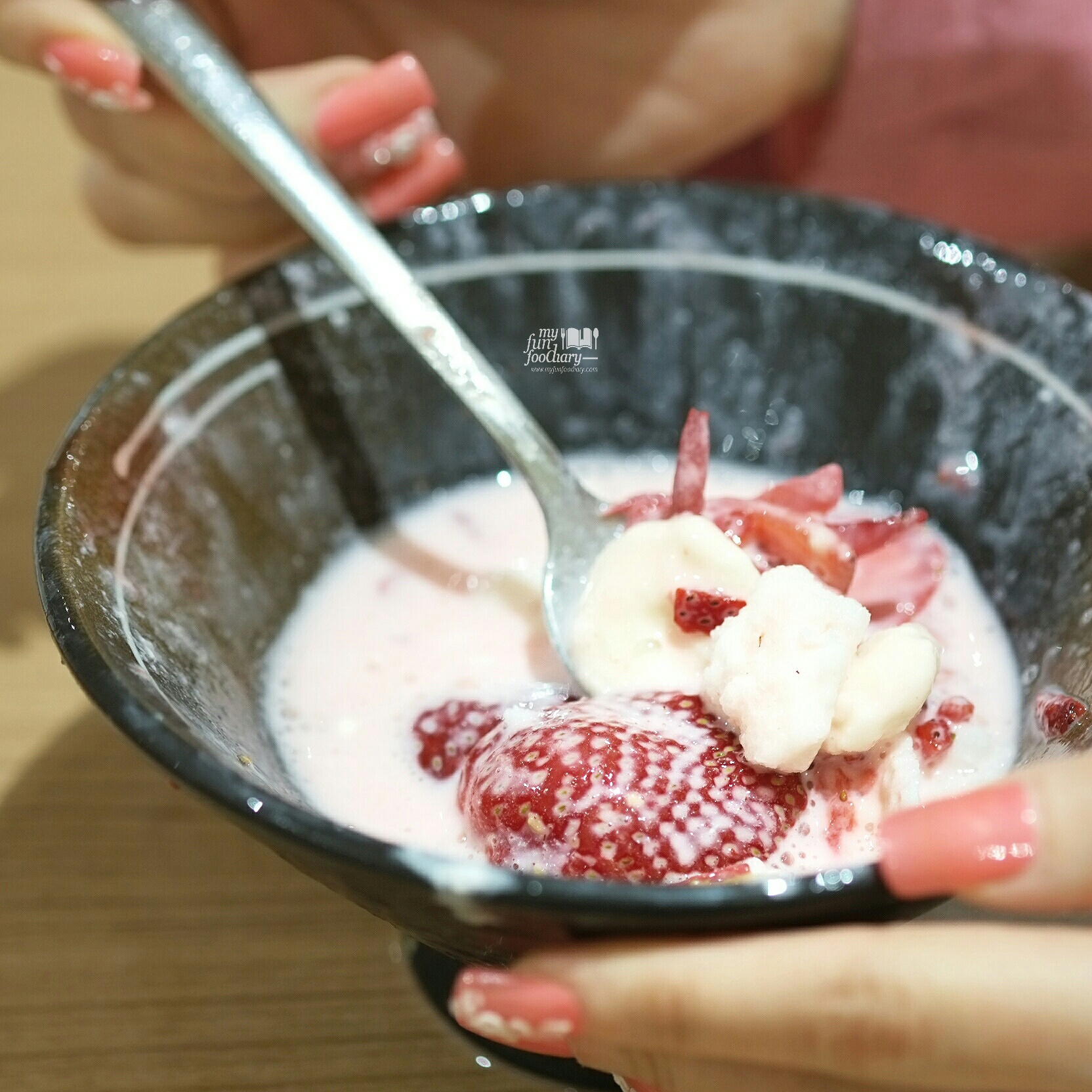 Premium Strawberry Snowflake Milk Sherbet at Aree Korean Dessert Cafe by Myfunfoodiary 02