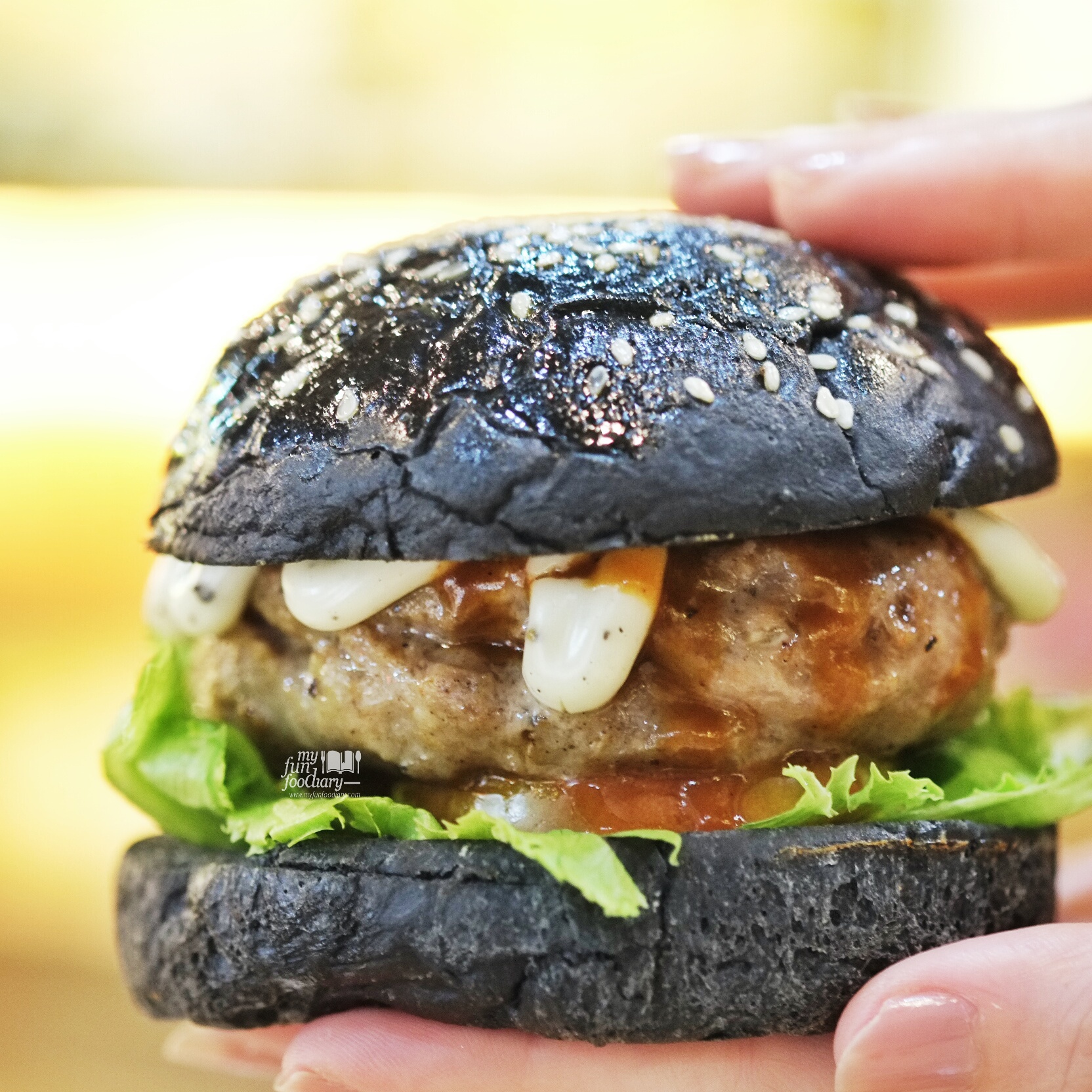 The Black Burger at Seven 8 Nine by Myfunfoodiary 01