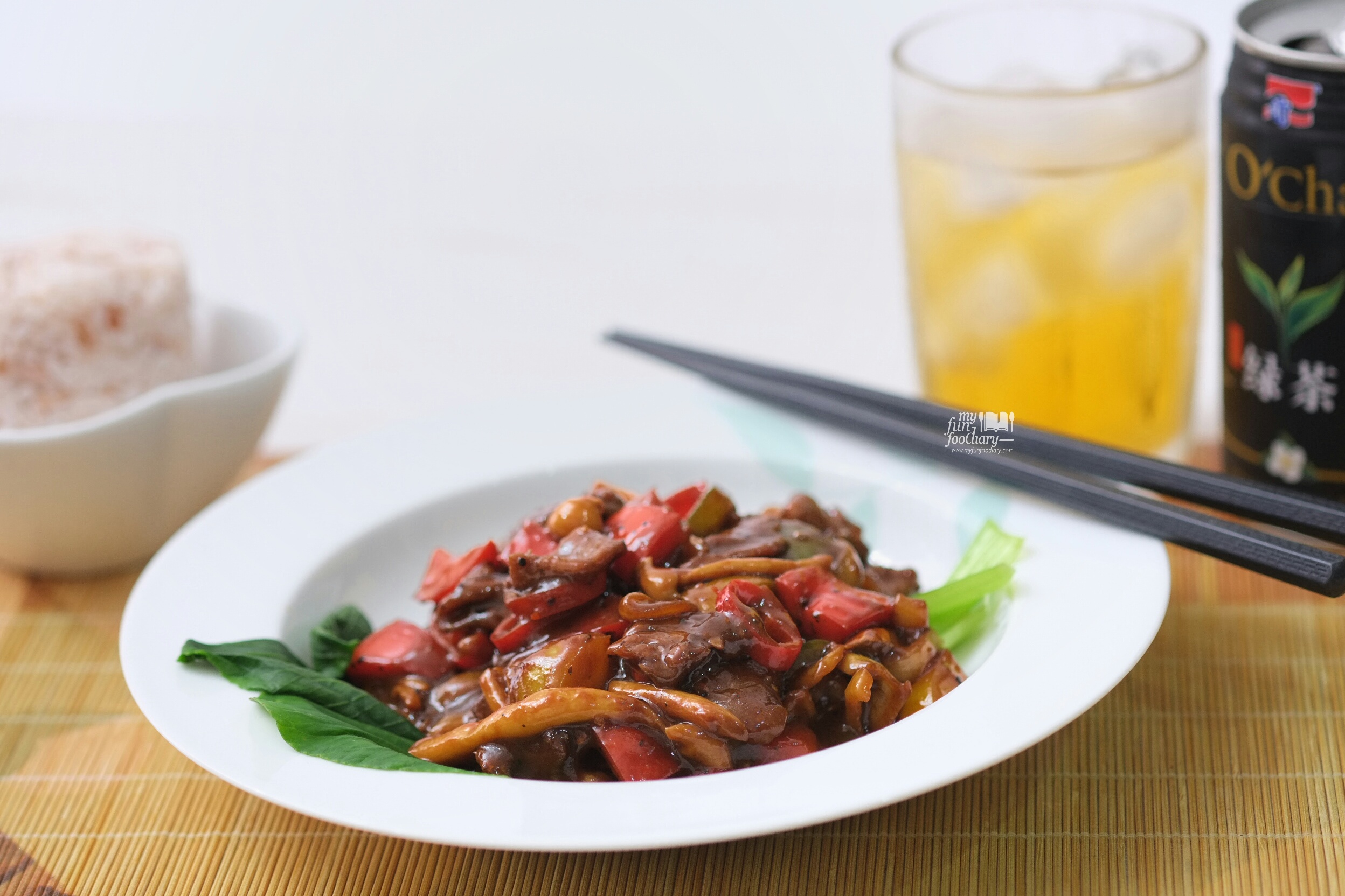 Black Pepper Beef with Mushroom by Mullie Myfunfoodiary