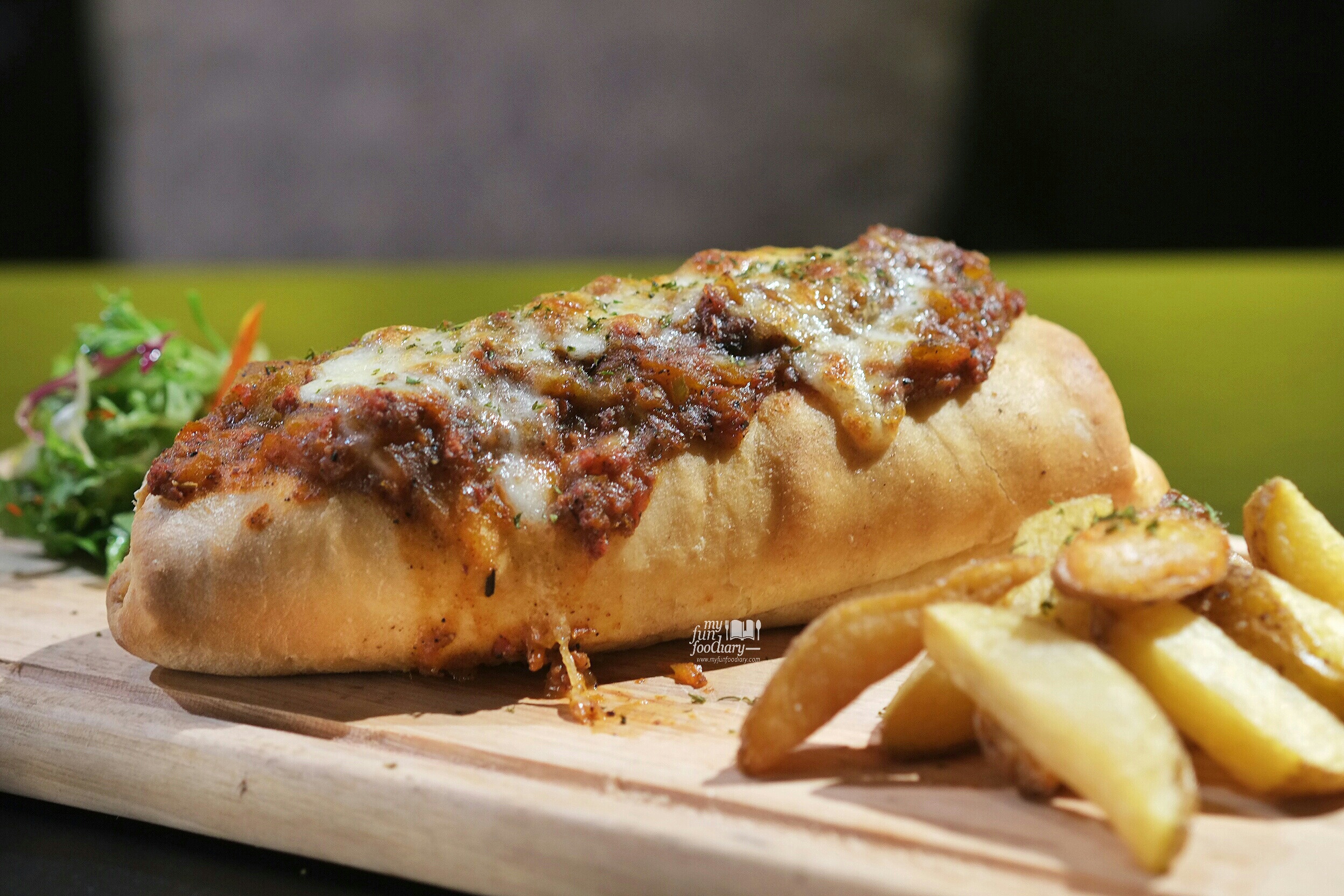 Meatball Sub at Commune Bistro and Grill by Myfunfoodiary
