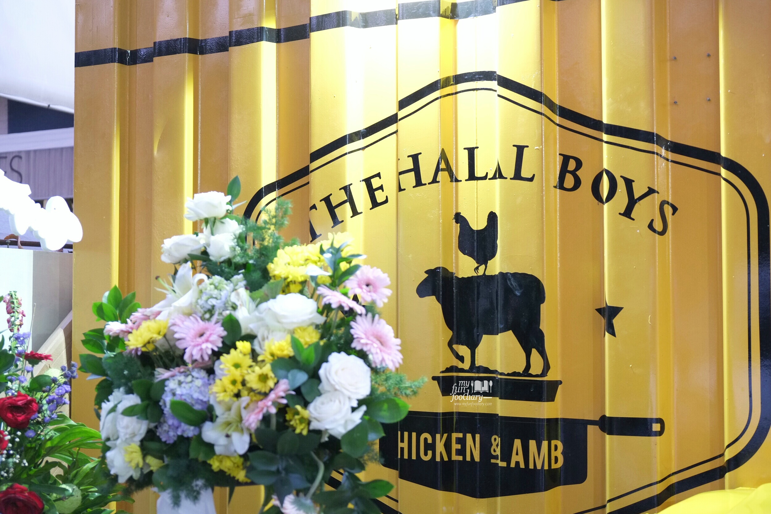 Decor Foodtruck at The Halal Boys by Myfunfoodiary