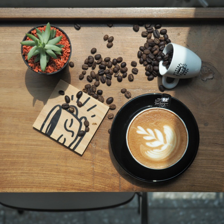 Latte Coffee at Filosofi Kopi Melawai by Myfunfoodiary