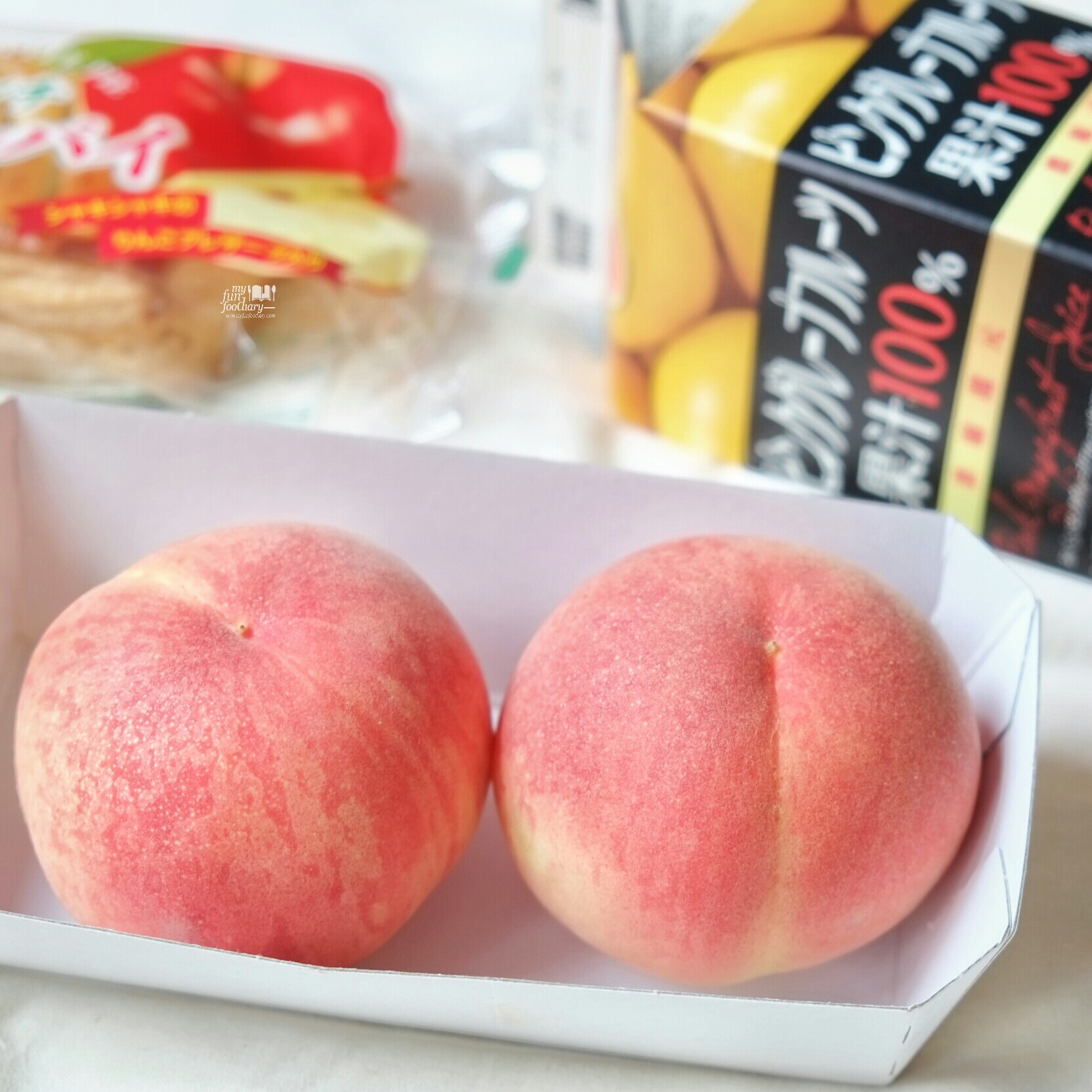 Awesome Japanese Peaches bought from AEON Tokyo by Myfunfoodiary 01