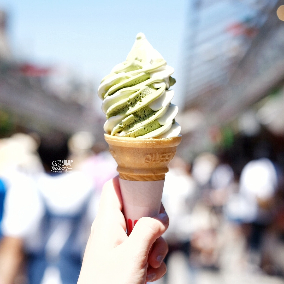 Macha and Vanilla Ice Cream at Asakusa by Myfunfoodiary