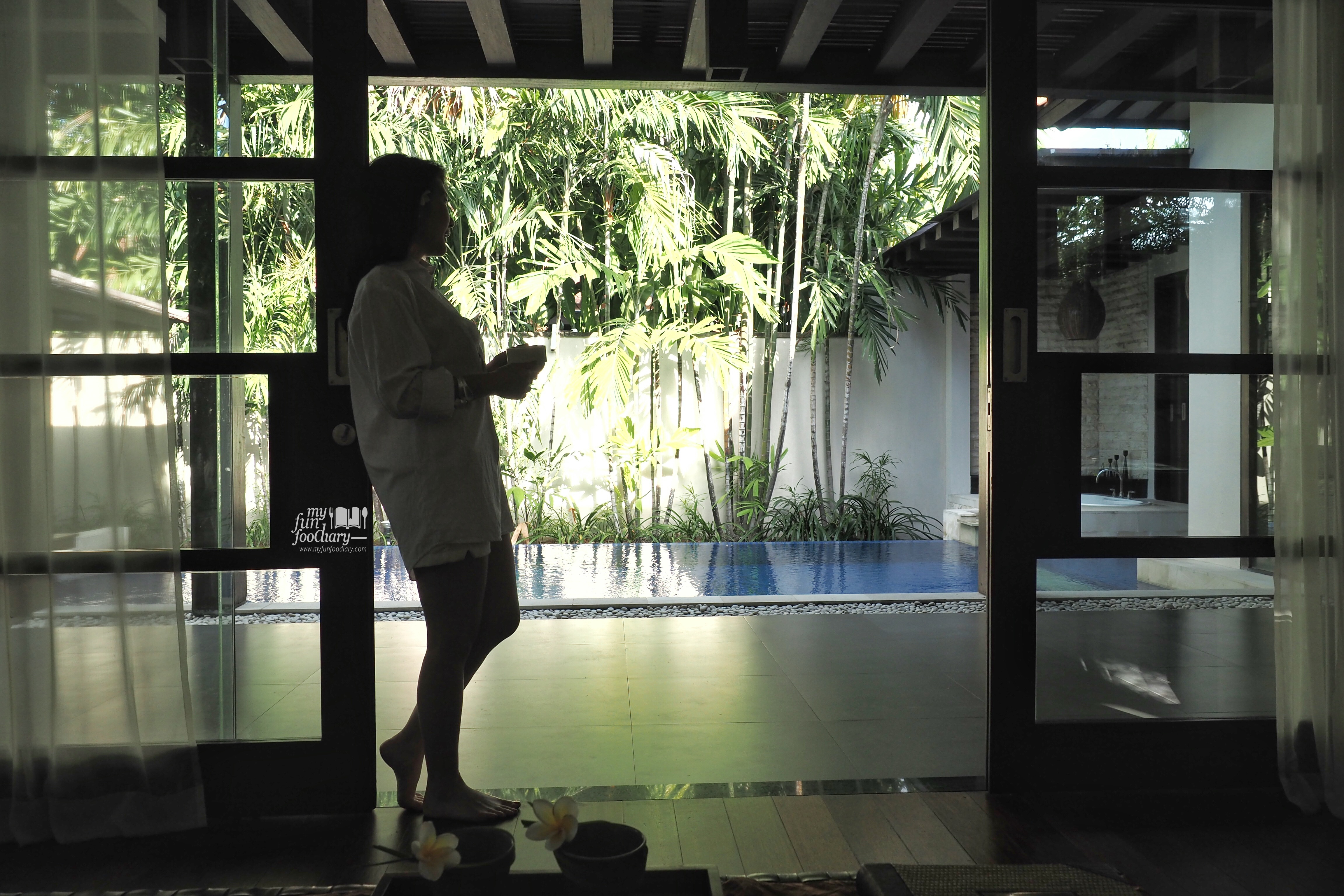 Me at the living room - Villa De Daun Kuta Bali by Myfunfoodiary
