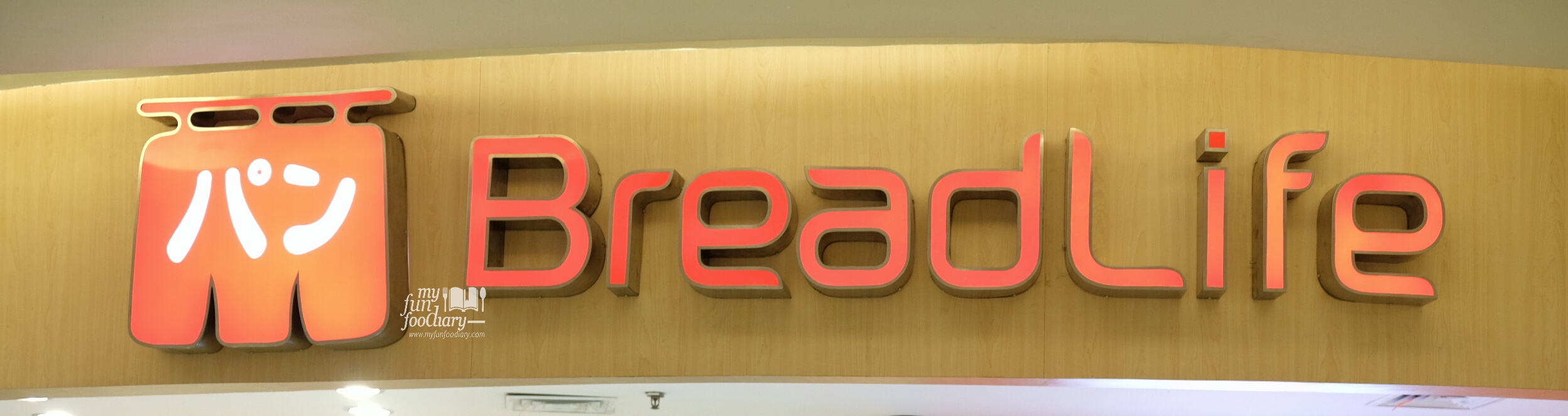 BreadLife New Logo and Concept at Central Park by Myfunfoodiary