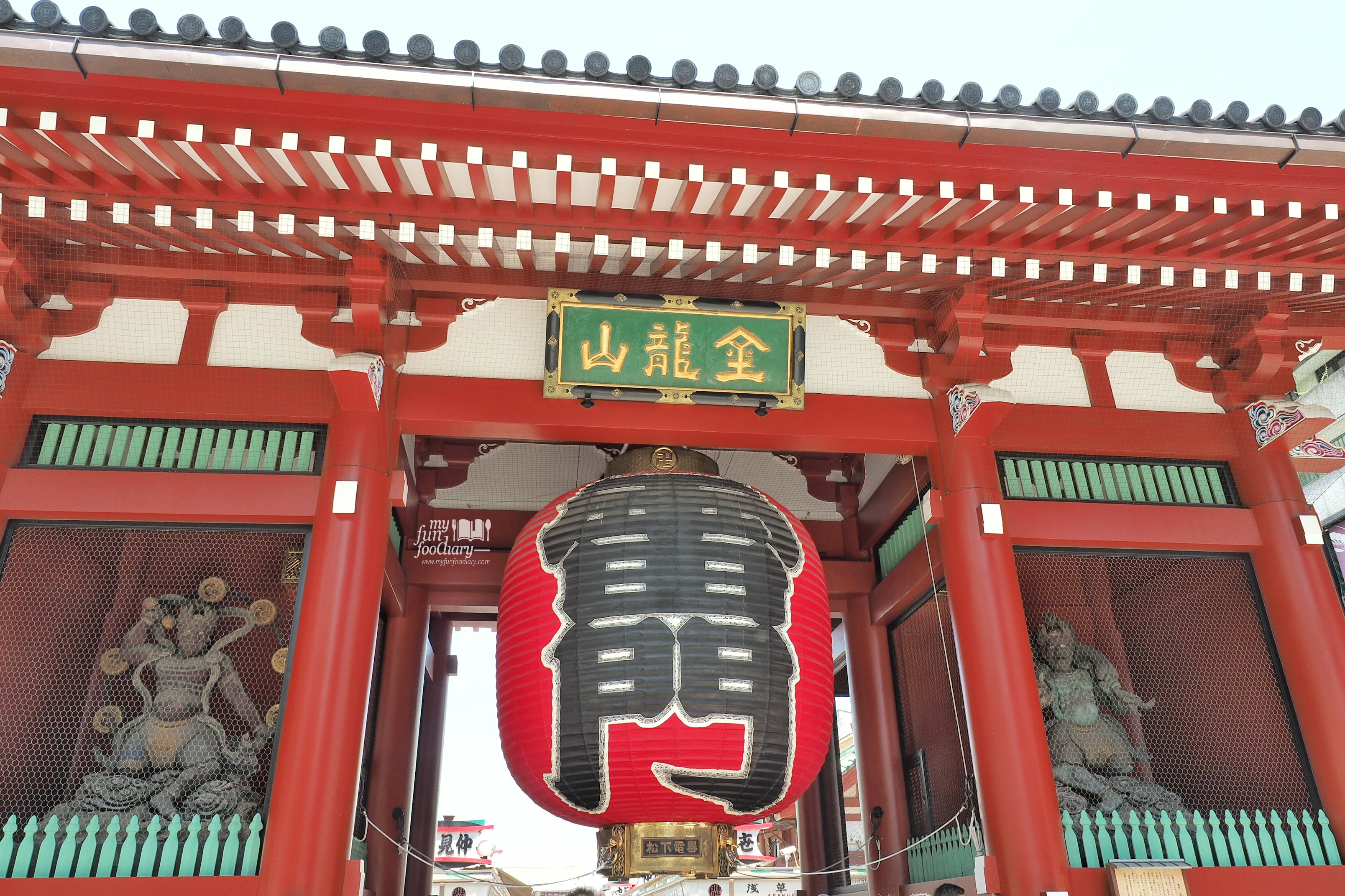 Close up Kaminarimon Kaminari Gate at Asakusa Tokyo by Myfunfoodiary