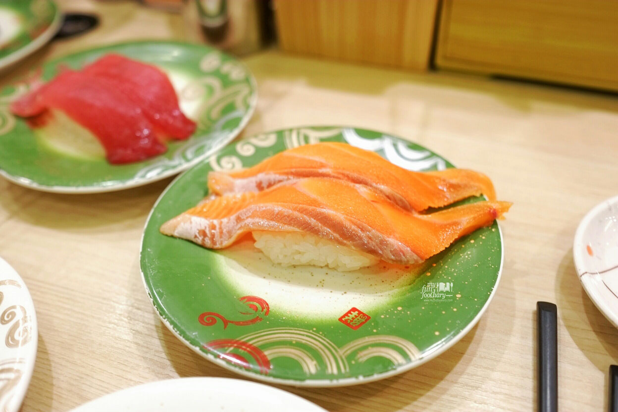 Long Salmon Sushi at Toriton Sushi by Myfunfoodiary 01 -r1
