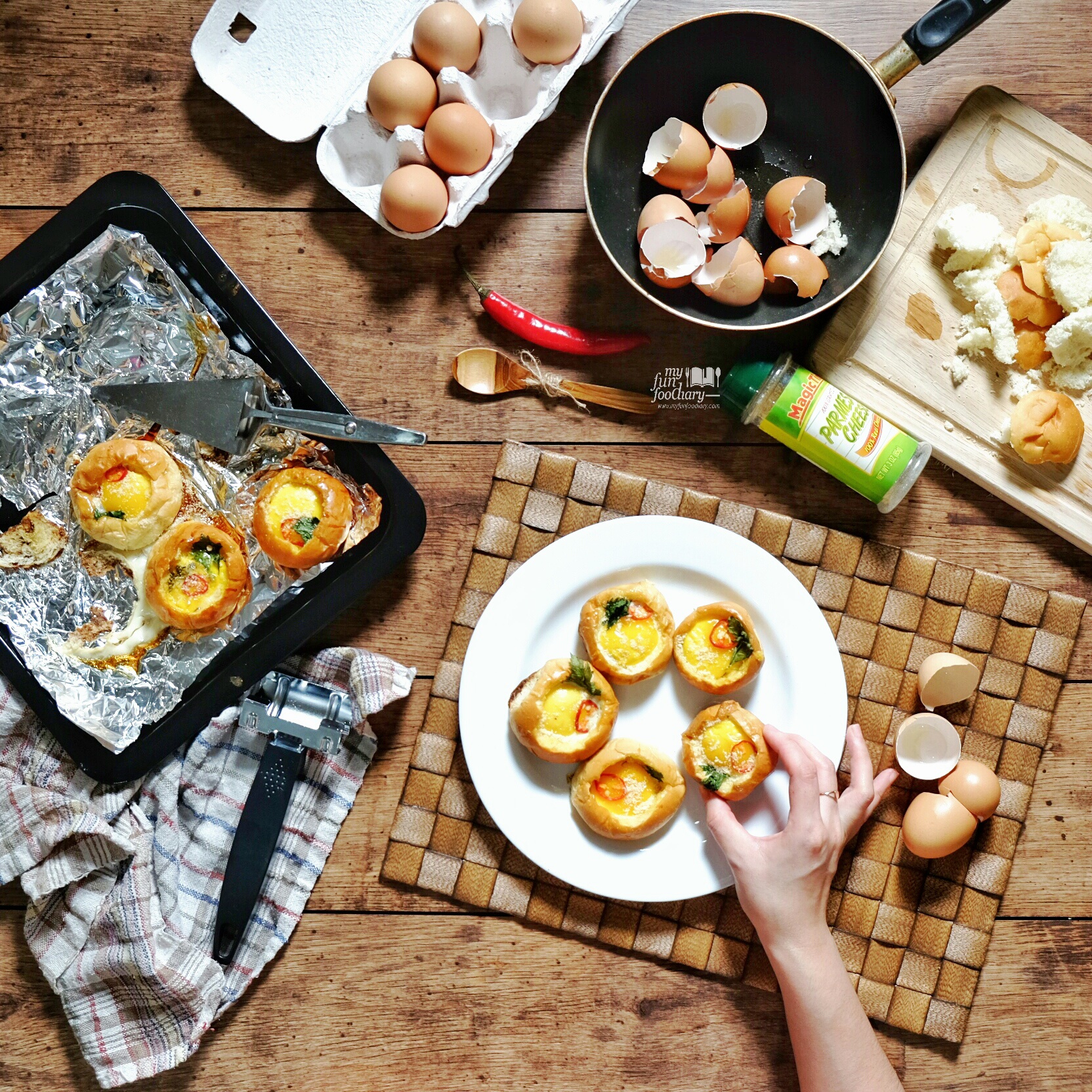 New Easy Recipe Breakfast Egg in a Bread Bowl by Mullie Myfunfoodiary 10