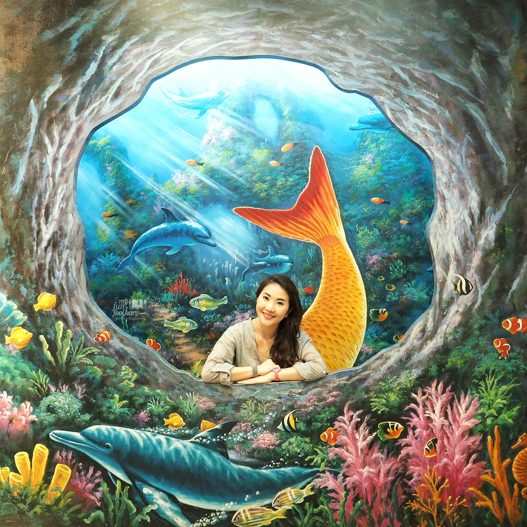 Mullie as Mermaid at Trick Eye Museum Singapore by Myfunfoodiary
