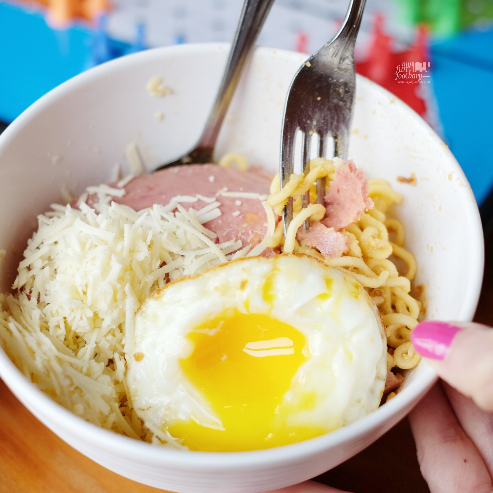 Indomie Telor Asin at Warunk Upnormal by Myfunfoodiary 01