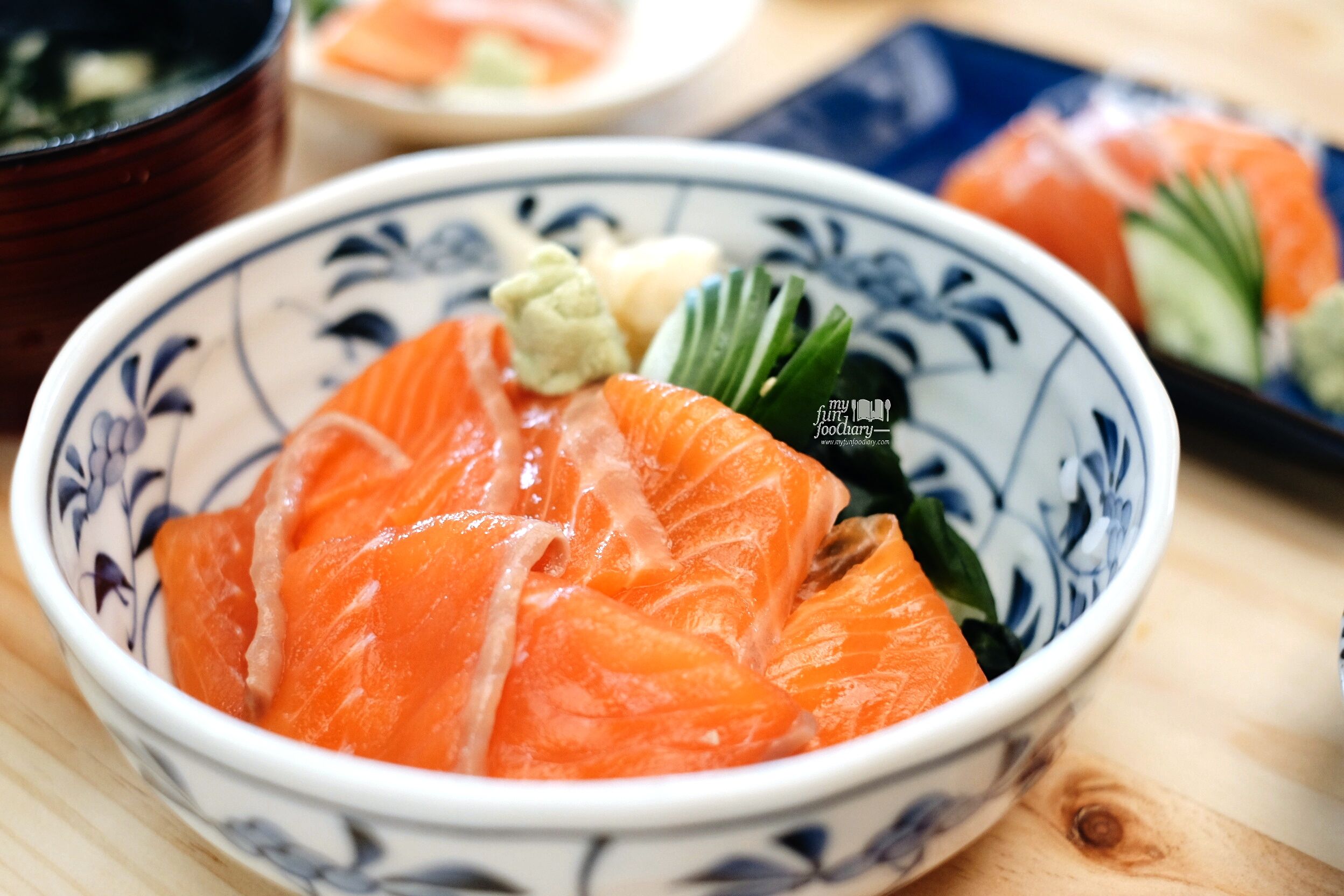 Salmon Donburi Set at Nama Sushi by Myfunfoodiary 01edit