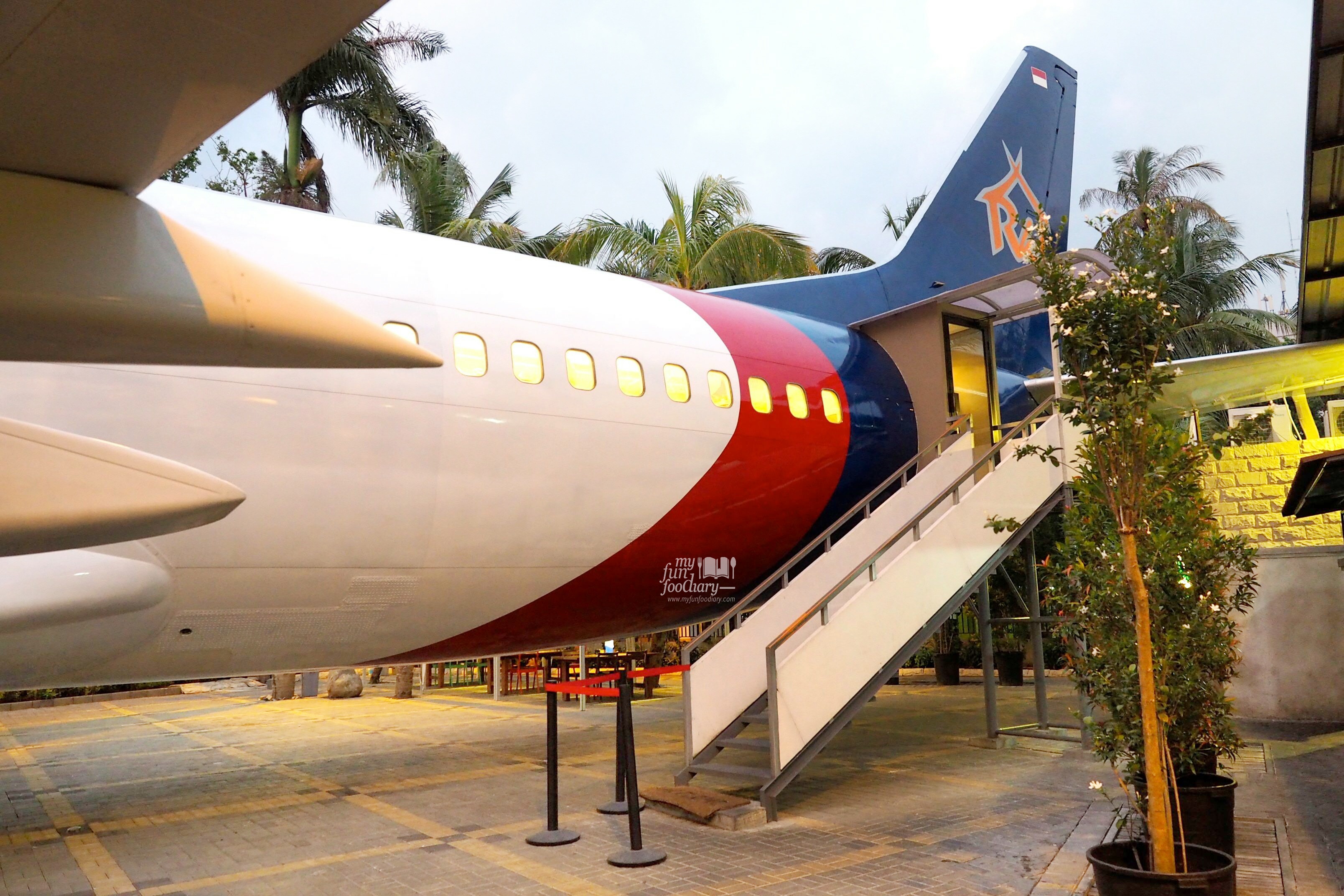 Tampak Pesawat Back End at Taman Santap Rumah Kayu Ancol by Myfunfoodiary